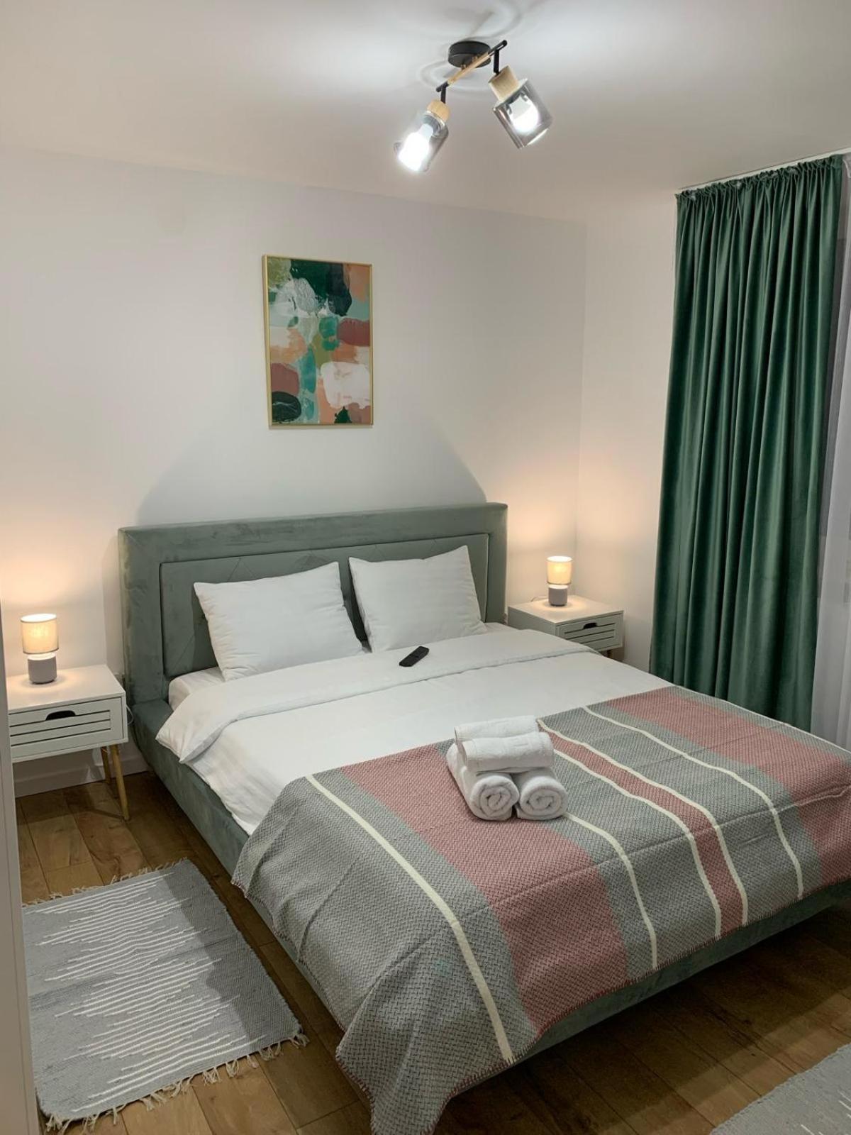 Iris Apartment Piatra Neamt Exterior photo